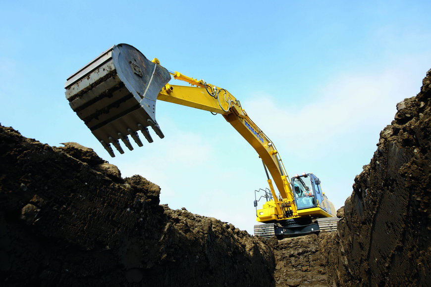 Komatsu Europe presenta l'escavatore cingolato idraulico PC360LCi-11